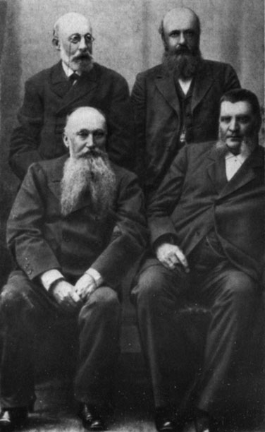 Рерих К. Ф. (сидит слева)